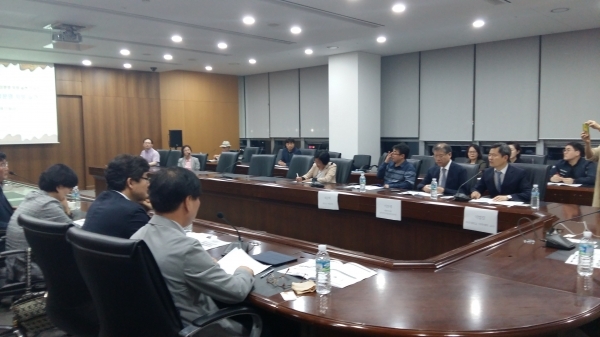 지난 21일 공공의료성남시민행동 주최로 열린 성분명처방 관련 토론회