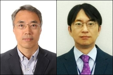 (왼쪽부터) 김맹섭 중앙연구소장, 정성엽 바이오의약본부장 (사진제공=안국약품)