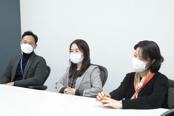 인터뷰는 방역수칙을 준수해 마스크를 낀 채로 진행했다. 