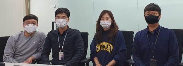 히트뉴스는 '맛있저요 캠페인'을 이끈 한국에자이와 잇마플을 만나 다양한 이야기를 들어봤다.  (왼쪽부터)아이디어를 제안한 박병도 한국에자이 과장, 사업 개발을 도운 김지헌 한국에자이 이사, 제품화를 수행한 김현지 잇마플 공동대표, 김슬기 잇마플 공동대표. 