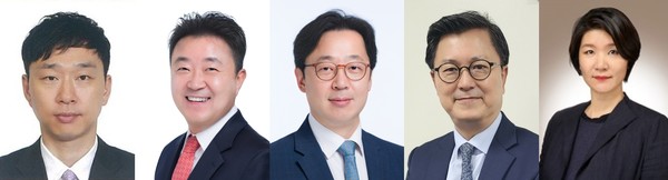 (왼쪽부터)동아쏘시오홀딩스 정재훈 부사장, 동아ST 한종현, 김민영 사장, 동아오츠카 조익성 사장, DMBio 최경은 부사장