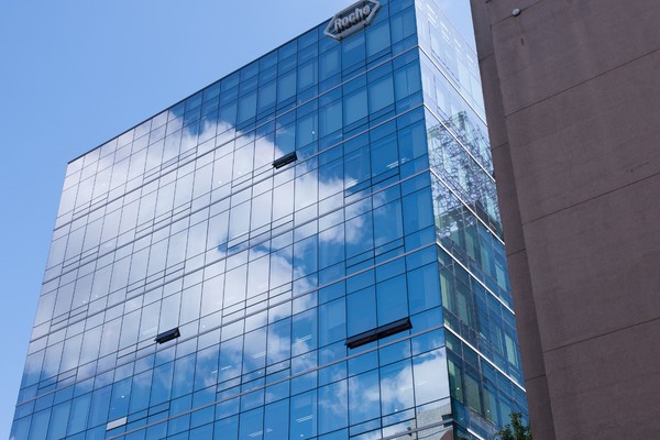 우리 회사 사진으로 첫 영상을 시작할게. 