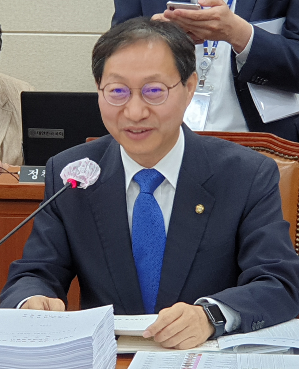 김성주 위원(더불어민주당)