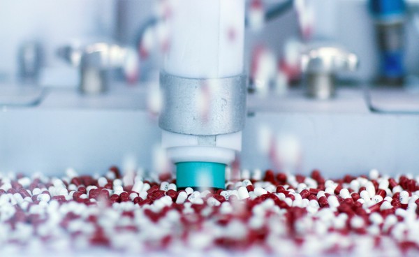 의약품 제조·품질 관련 불법행위에 대한 제약업계의 내부 제보 및 고발이 끊임없이 이어지고 있다.