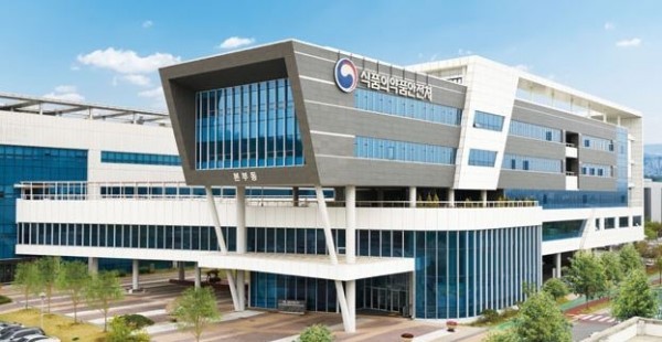 의약품 재심사 제도 대신 의약품 자료보호를 위한 별도의 방안이 약사법 등에 법제화될 전망이다.