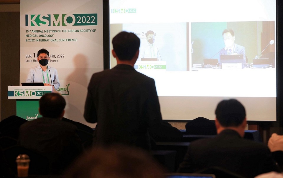 바벤시오, KSMO에서 JAVELIN 100 장기 추적 관찰 결과 및 한국인 대상 EAP 결과 발표