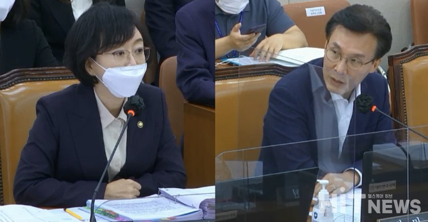 오유경 식약처장(왼쪽)과 김민석 더불어민주당 의원.