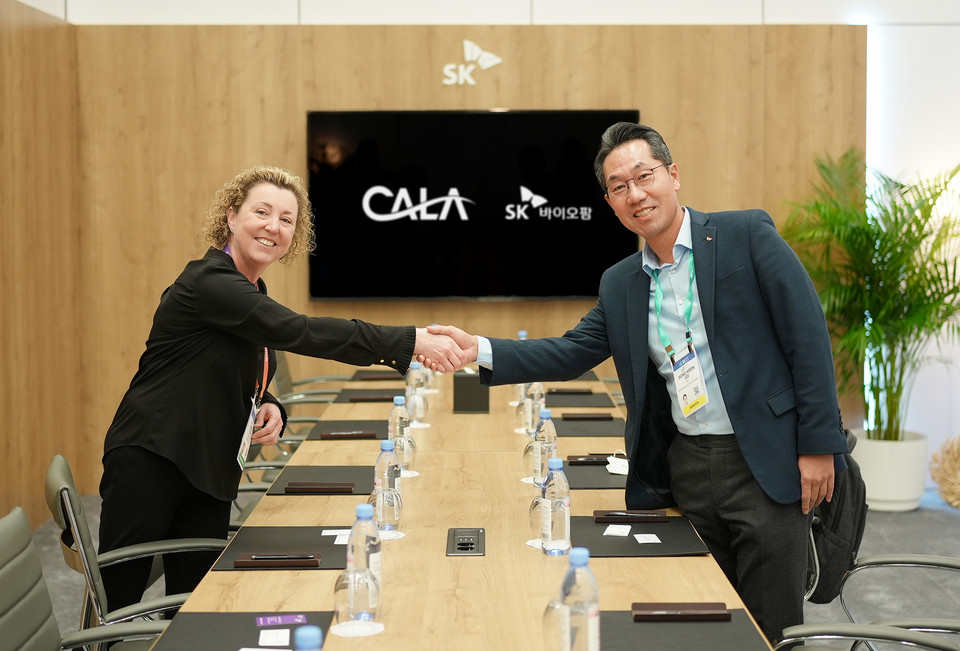 지난 6일 CES 2023에서 SK바이오팜 이동훈 사장과 칼라 헬스 르네 라이언(Renee Ryan) 사장이 첫 미팅을 통해 양사 협력 방안 모색 등을 협의했다.