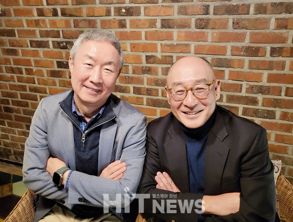 길리어드 이승우 대표(왼쪽)와 한국다이이찌산쿄 김대중 대표.