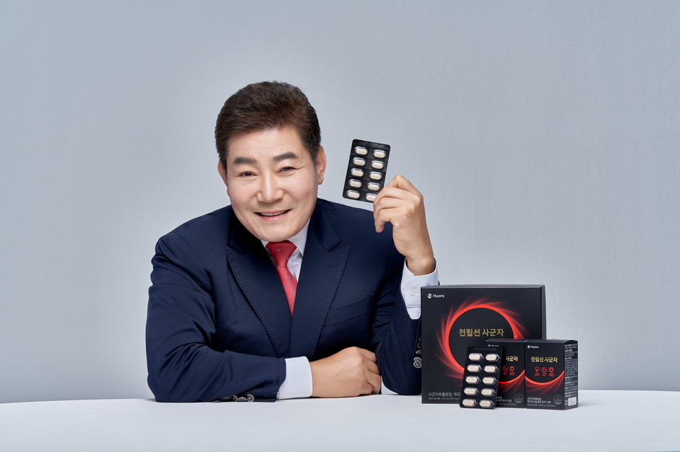 트로트 가수 진성과 '전립선 사군자' / 사진=휴온스