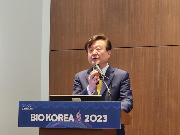 서울대 의과대학 정보의학교실 김주한 교수