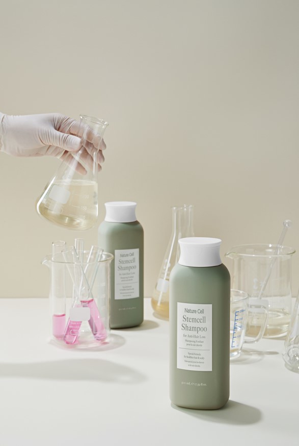 네이처셀 스템셀 샴푸가 오는 27일 오전 11시 롯데홈쇼핑에서 처음 선보여진다. / 사진=네이처셀