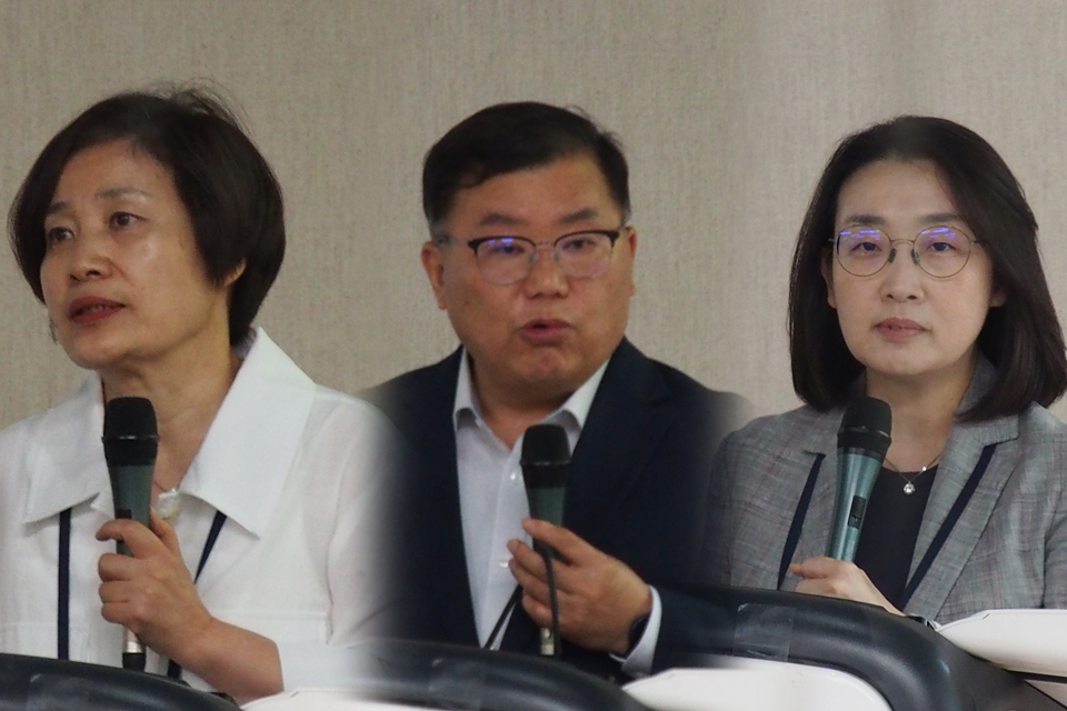 왼쪽부터 박혜경 교수, 김진석 센터장, 한혜원 부회장