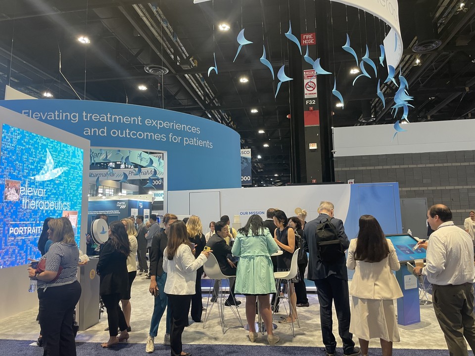 ASCO 행사에 마련된 엘레바 부스 / 사진=HLB