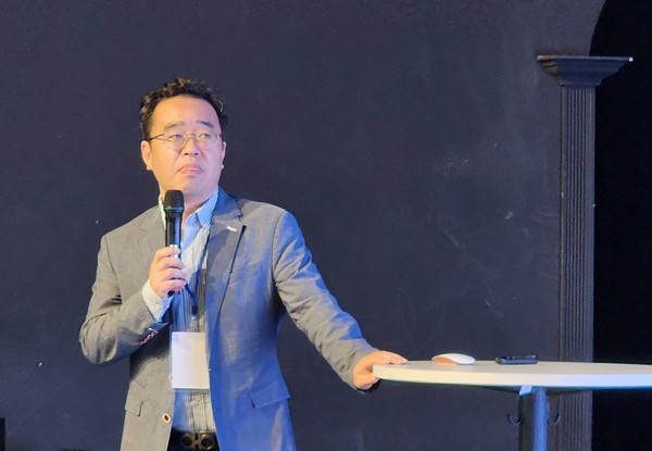 The LaPlace 황후상 박사