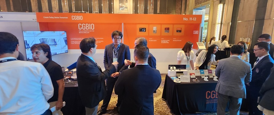 시지바이오가 NASSi에서 운영한 부스에 많은 관람객들이 방문하고 있다. / 사진=시지바이오