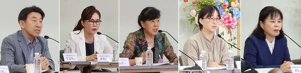 (왼쪽부터) 대한약사회 조양연 부회장, 숙명여대 정책대학원 김옥녀 교수, 한국통합영양연구원 조금호 원장, 풀무원건강생활 신기정 상무, 식약처 건강기능식품정책과 신영희 과장