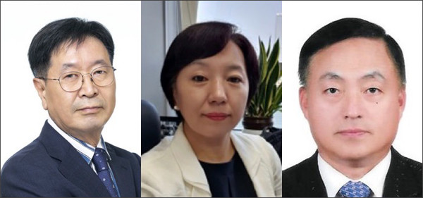 왼쪽부터 이종욱 우정바이오 회장, 심유란 스마트바이오팜 대표이사, 서상훈 유한화학 대표이사