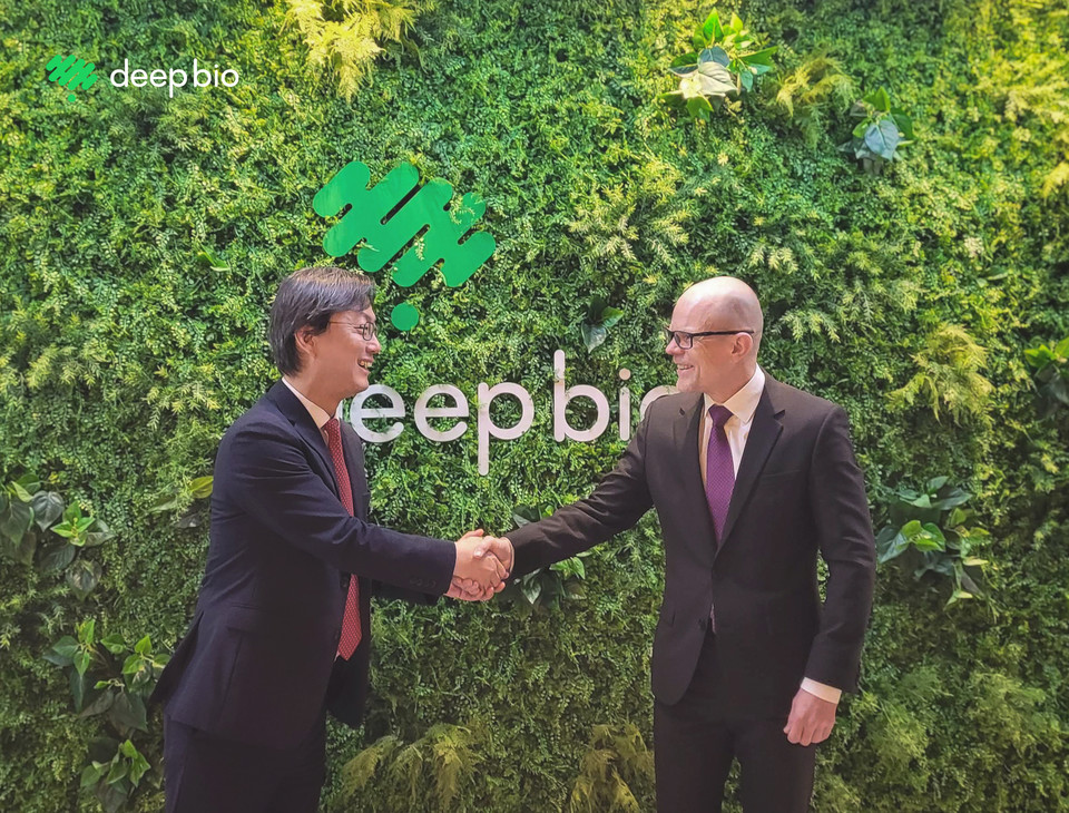 티트 리살로 에스토니아 경제정보기술장관이 딥바이오에 방문했다. / 사진=딥바이오