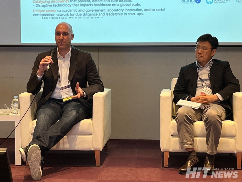 (From Left to Right): Ari Nowacek, Managing Director of ARCH Venture Partners, and Hyun-Sik Moon, Managing Partner of Premier Partners.