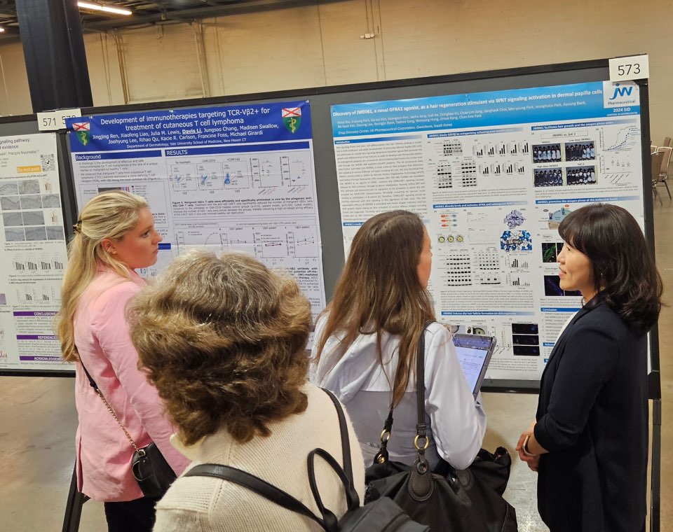 JW중외제약이 지난 15일부터 나흘간 미국 텍사스주 달라스에서 열린 미국 피부연구학회에서 기존 탈모치료제 대비 Wnt 표적 탈모치료제 ‘JW0061’의 모낭생성·모발성장 우위성을 발표했다. / 사진=JW중외제약