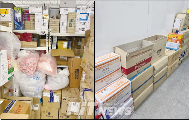 약사들이 창고와 약국에 약상자를 쌓아놓고 있다. 이 안에는 조제하던 약이 품절될까봐 평소보다 더 많이 주문하다가 결국 다 약장안에 들여놓지 못한 것까지 있다.