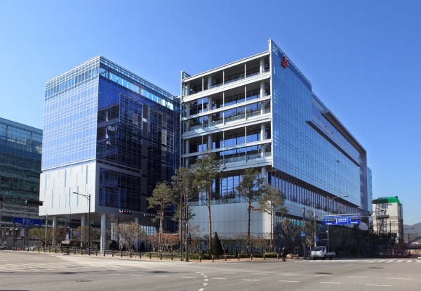 SK Chemicals Headquarters / Photo by SK Chemicals
