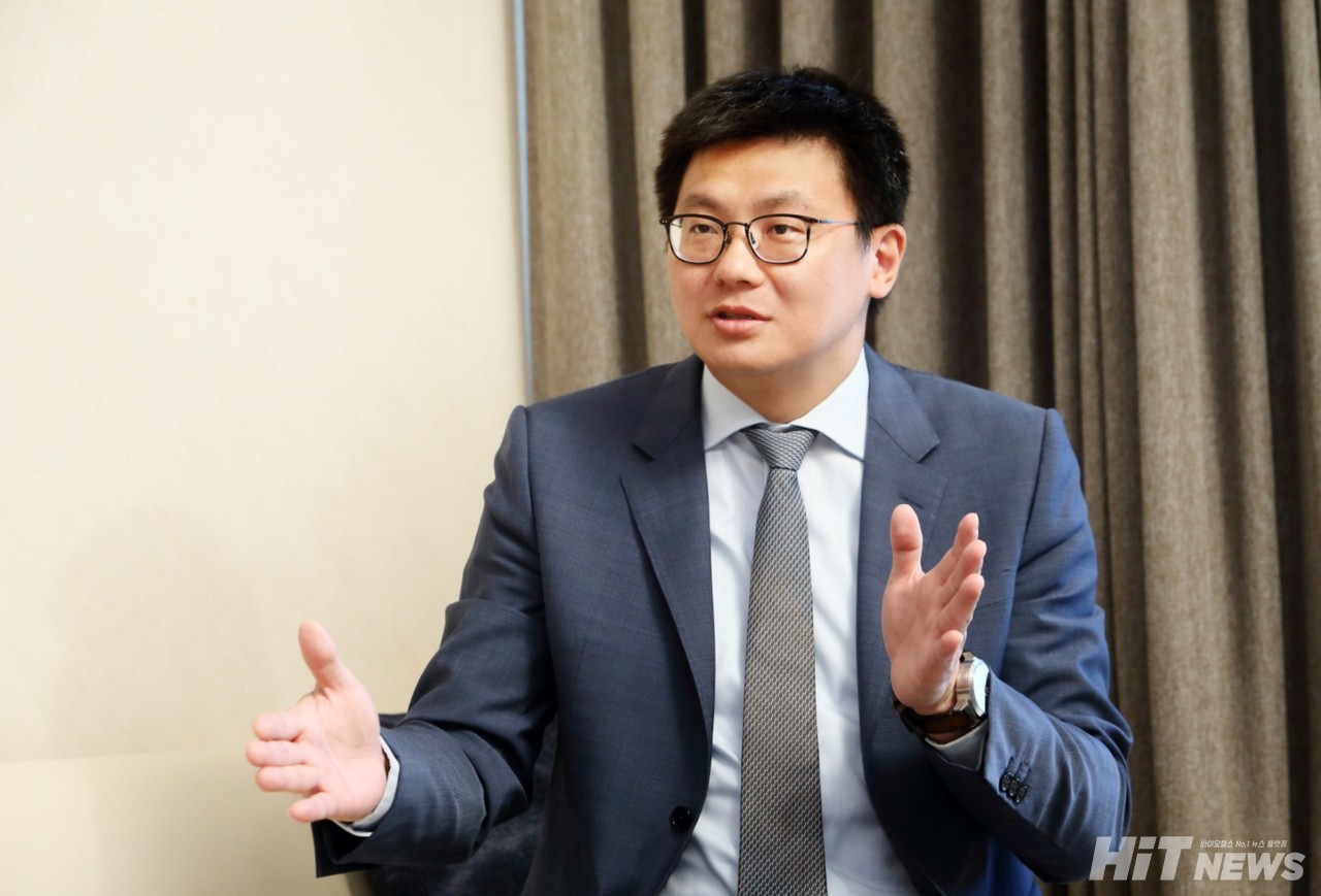  국립대만대학병원 척추종양센터 소장 Fon-Yih Tsuang 교수