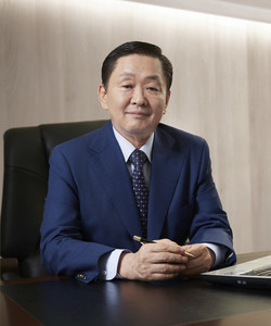 한국유나이티드 강덕영 대표