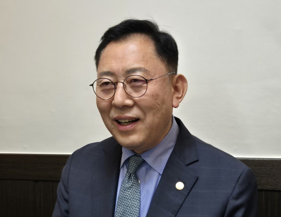 최광훈 대한약사회장이 4일 열린 기자간담에서 대한약사회장 재선 도전 의지를 밝혔다.