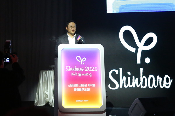 백인환 대원제약 사장이 킥오프 미팅에서 포부를 밝히고 있다.