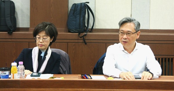 안영진 서울지방청장(왼쪽)과 김명호 경인지방청장(오른쪽) / 사진=윤구현 기자