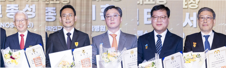 카지노 입플 대표, 황종연 연구원, 이세훈 교수, 이진태 본부장, 이종서 대표(왼쪽부터)