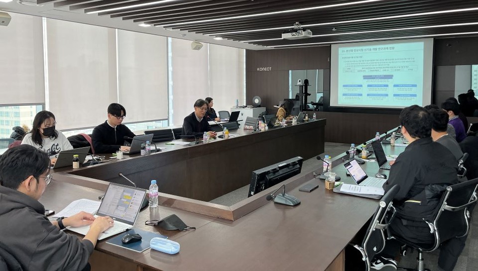 22일 국가임상시험지원재단 스마트임상시험신기술개발연구사업단(단장 백선우)이 분산형 임상시험 시범사업을 소개했다 / 사진=윤구현 기자