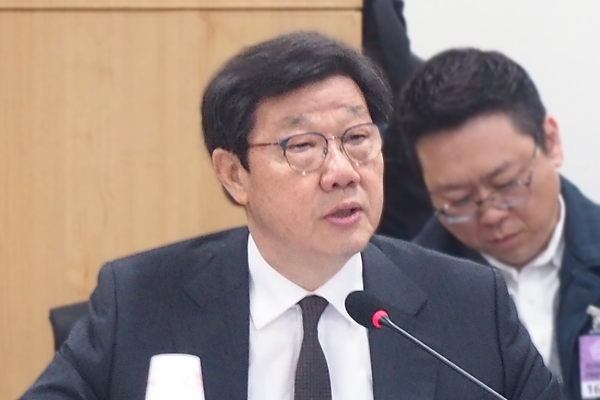 노연홍 한국제약바이오협회 회장이 산업계 약제 관리비 정책을 제언하고 있다.