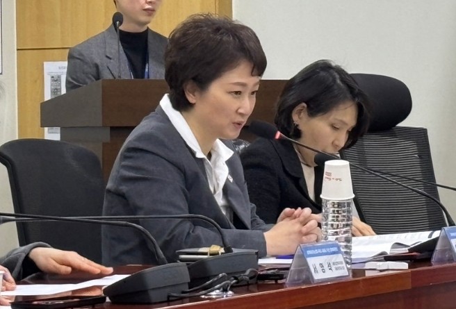 더불어민주당 미래경제바카라 대박 디시전략위원회 이언주 위원장