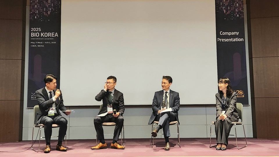 (왼쪽부터) 박동준 MSD 코리아 대외협력부 전무, 코지 야시로 MSD 사업개발 디렉터, 김 알버트 MSD 코리아 대표이사, 이현주 MSD 코리아 임상연구부 전무 / 사진=김선경 기자