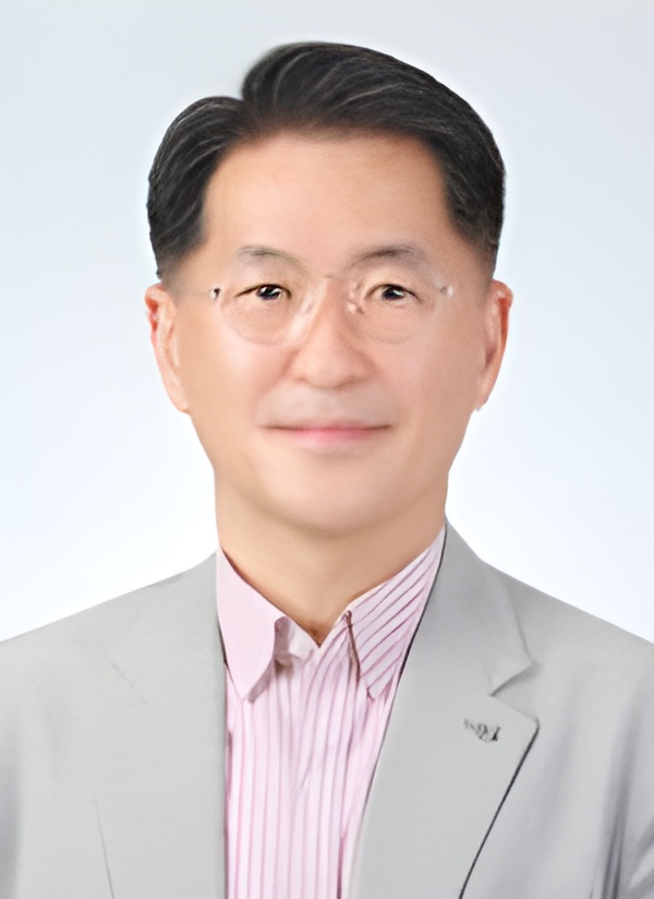 정흥채 센터장