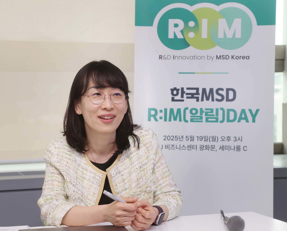 Hyun-Joo Lee, Executive Director of the Clinical Research Division at 슬롯사이트 추천 Korea