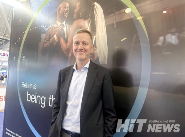 Hit News conducted an on-site interview with Dr. Juergen Eckhardt, Head of Business Development and Licensing (BD&L) at 바카라 체험. Photo by Yesle Shim.