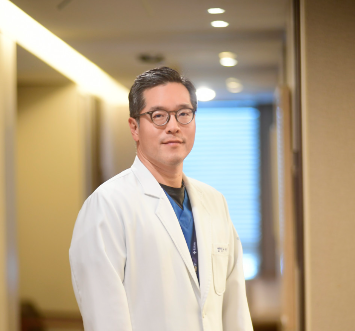 은성의료재단 좋은바카라사이트 벳위즈들 구자성 이사장은 와 만나 '환자와 의료' 본업에 집중해 12개 병원 네트워크로 성장한 재단의 운영 철학과 발전 방향을 밝혔다.