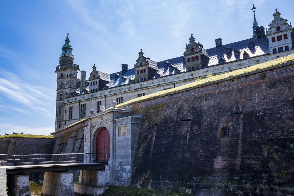 크론보르 성(출처: 크론보르 성 공식 홈페이지)