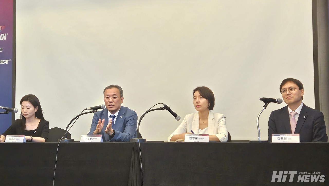 (왼쪽부터) 한국MSD 항암제사업부 명해진 상무, 정욱진 가천대 길병원 심장내과 교수, 경희 인천세종병원 심장내과 과장, 한국MSD 김요한 상무 / 사진=황재선 기자