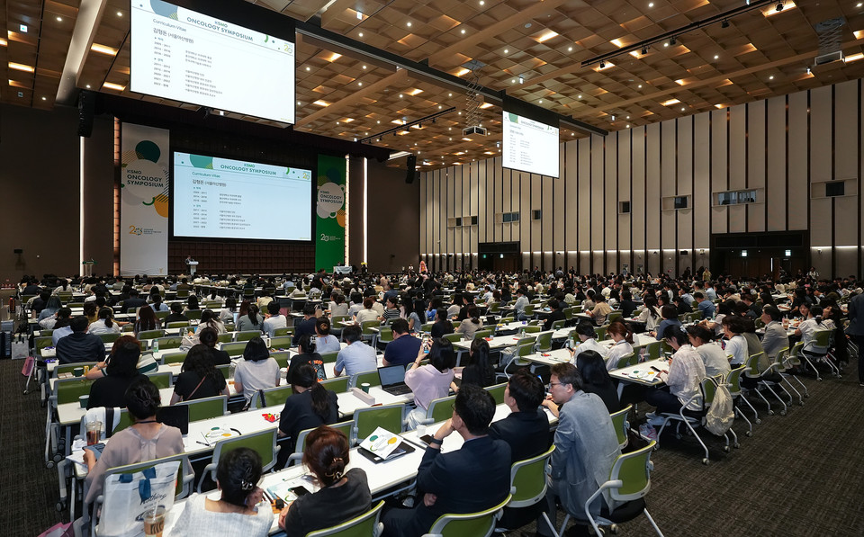 비원메디슨코리아 지난 23일 대한종양내과학회 주최 ‘2025 Best of ASCO’에서 자사의 PD-1 면역항암제 테빔브라주(성분 티슬렐리주맙)의 임상적 가치를 설명하는 런천 심포지엄을 개최했다. / 사진=비원메디슨