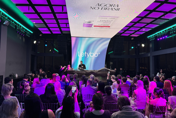 휴젤이 브라질에서 레티보 프리 론칭 행사를 개최했다. 사진= 휴젤.