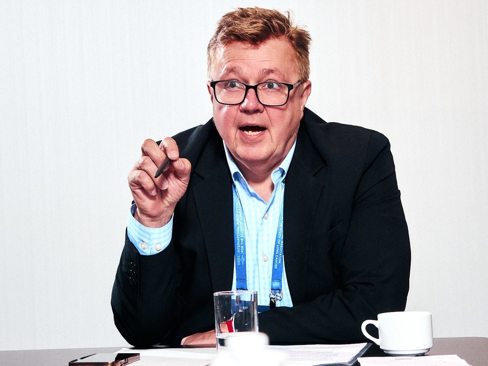 파시 안느 교수