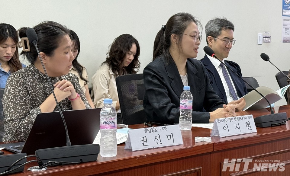 (사진 왼쪽부터) 권선미 중앙일보 기자, 이지현 동아대힉교병원 혈액종양내과 교수, 윤덕현 서울아산병원 종양내과 교수