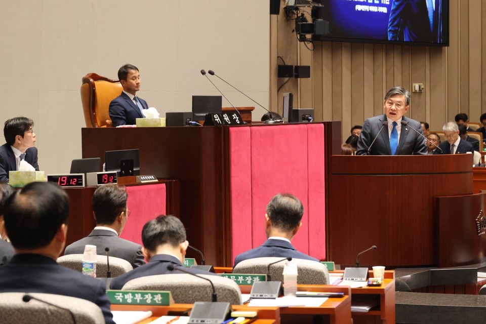 지난 8월 28일 국회 예산결산위원회에 참석한 김윤 의원이 2024년 결산 주요현안을 질의하고 있다.