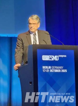 미국 피츠버그 대학 찰스 E. 게이어 교수