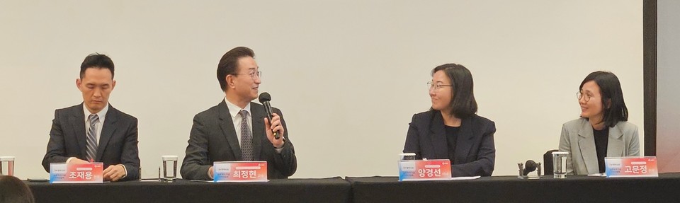 (왼쪽부터) 조재용 MSD 전무, 최정현 은평성모병원 교수, 양경선 의학부 이사, 고문정 허가개발부 전무